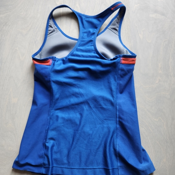 Nike medium Women's Blue and Orange Tank Top‎ - Picture 2 of 8